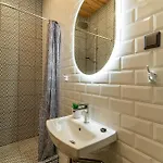 Apartments24 Black 1903