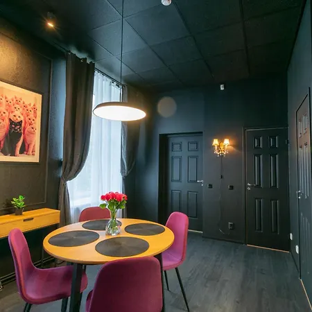 Apartments24 Black 1903