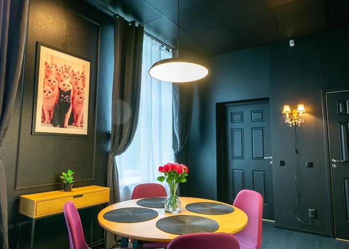 Apartments24 Black 1903