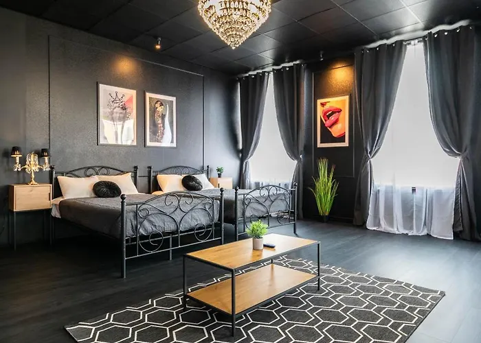 Apartments24 Black 1903 *